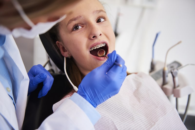 ortodoncja klinika Implantis Kraków